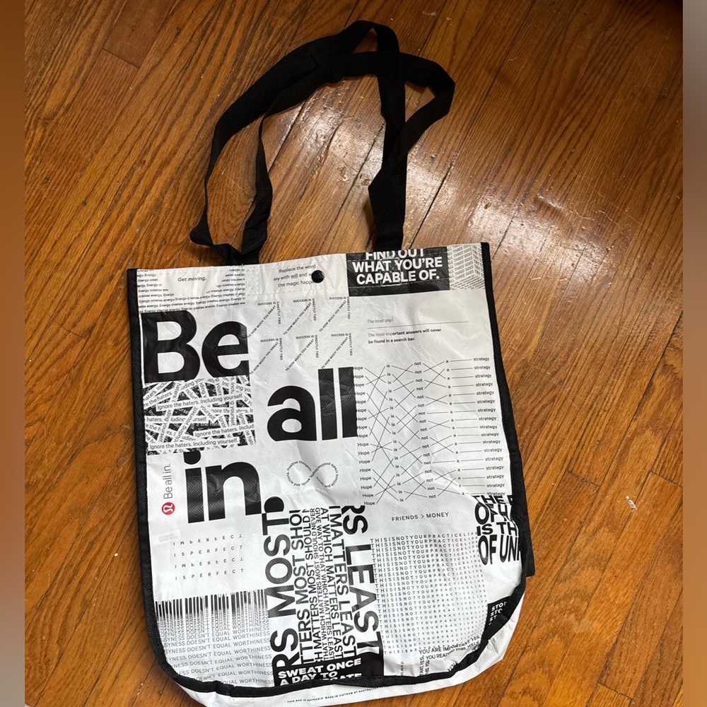 Lululemon limited edition small bag
